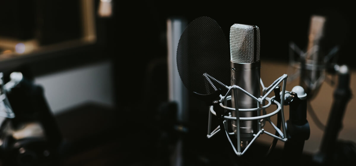 creative podcast template video img